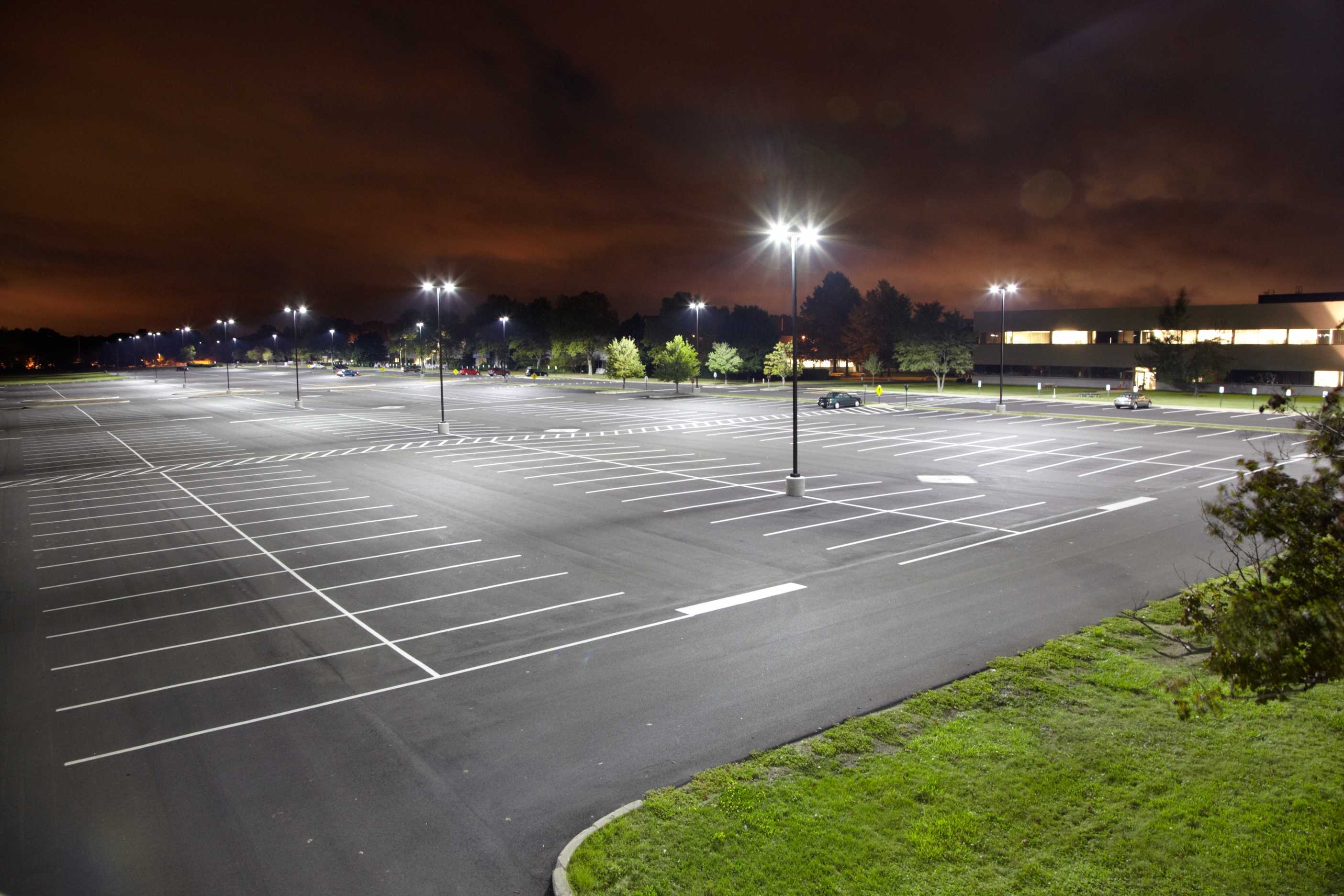 Parking Lot Lighting Don t Leave Customers In The Dark Relumination